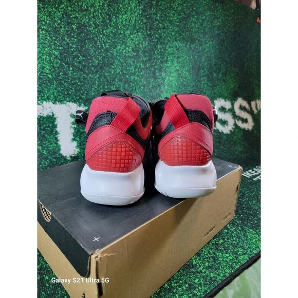 Jordan MA2 Bred W - CW5992-600 Size 10.5 - with original box excellent condition - Picture 8 of 13